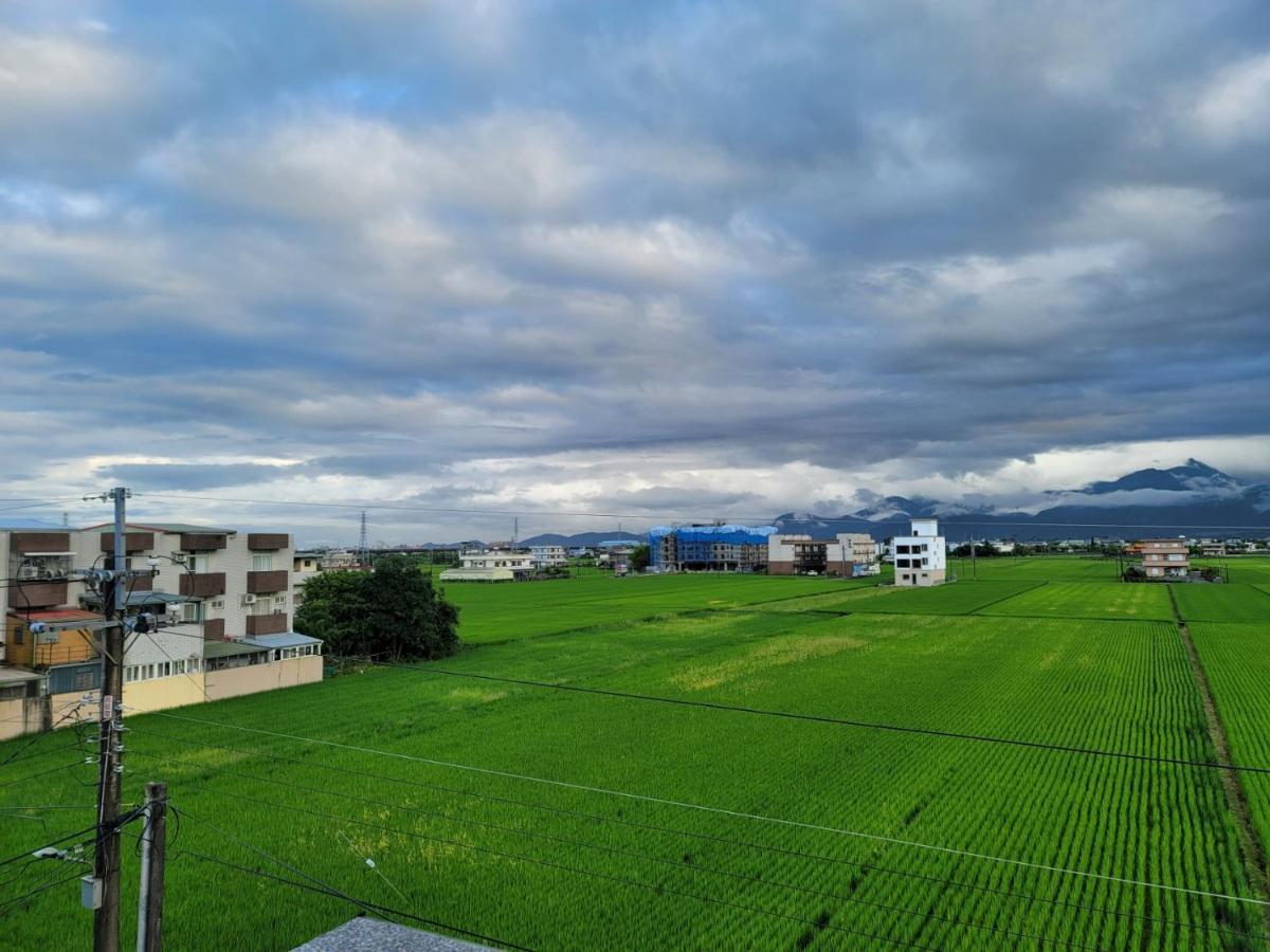 渡小夜電梯民宿 Yilannight B&B Wujie Buitenkant foto