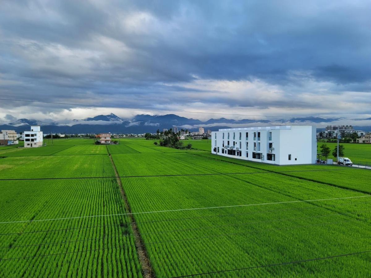 渡小夜電梯民宿 Yilannight B&B Wujie Buitenkant foto